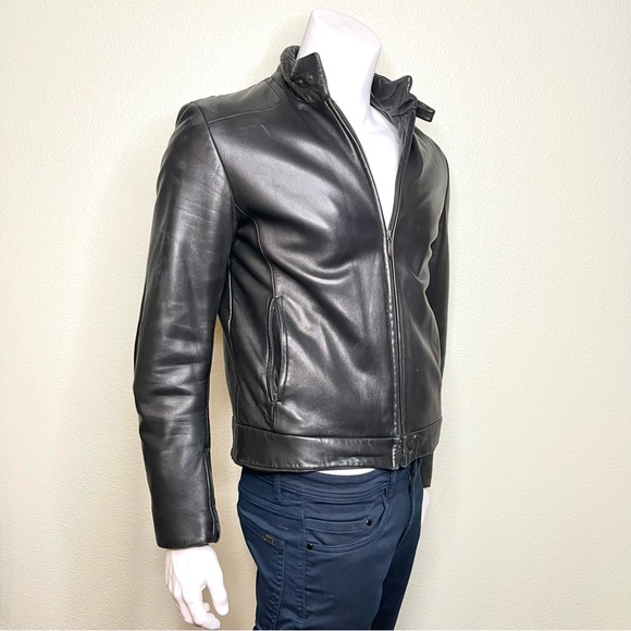 BURBERRY $2,995 men’s vintage black leather motorcycle jacket - Picture 2 of 12